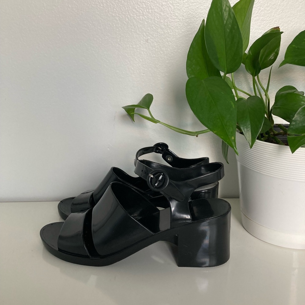 Los Angeles Apparel Black Jelly Heel 6